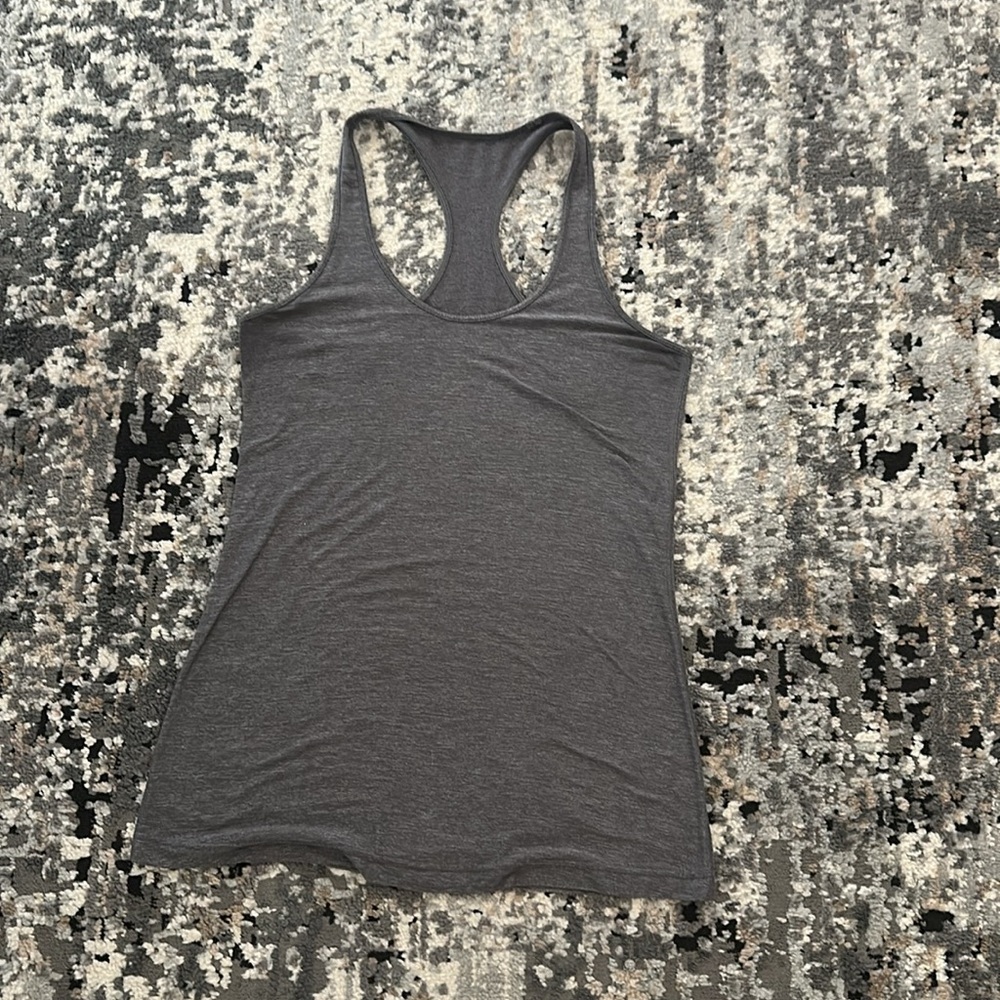 Lululemon tank top size 6